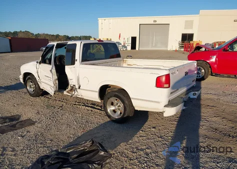 1998 GMC Sonoma Sls из США, поврежденный, VIN 1GTCS1941W8539157